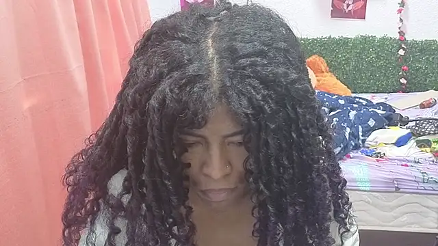 Snapshot of thianahorny chatting on 07-10-26, 01:58 thianahorny online show from 07-10-26, 01:58
