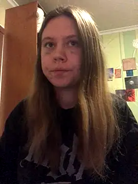 LunaVirelle online show from 10-16-25, 04:08