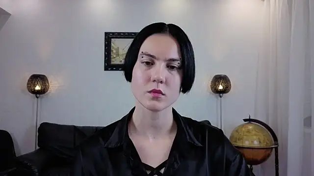 Marie Fitch online show from 08-03-26, 01:15