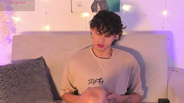 lua boy online show from 03-31-26, 04:46