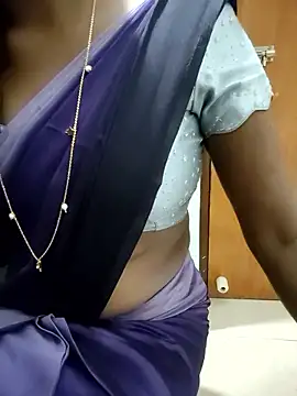 Snapshot of Tamilmallu-duskygirl03 chatting on 01-12-26, 06:02 Tamilmallu-duskygirl03 online show from 01-12-26, 06:02