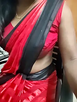 Snapshot of Tamilmallu-duskygirl03 chatting on 02-18-26, 08:27 Tamilmallu-duskygirl03 online show from 02-18-26, 08:27