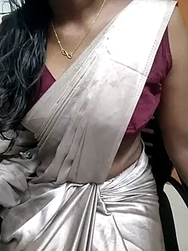 Snapshot of Tamilmallu-duskygirl03 chatting on 03-14-26, 01:12 Tamilmallu-duskygirl03 online show from 03-14-26, 01:12