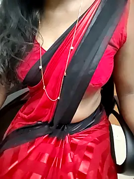 Snapshot of Tamilmallu-duskygirl03 chatting on 03-21-26, 05:34 Tamilmallu-duskygirl03 online show from 03-21-26, 05:34