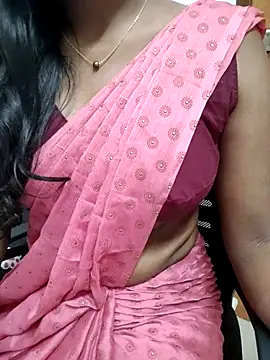 Snapshot of Tamilmallu-duskygirl03 chatting on 04-11-26, 07:45 Tamilmallu-duskygirl03 online show from 04-11-26, 07:45