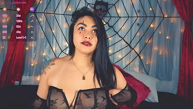 Victoria Jonhss online show from 10-20-25, 10:43