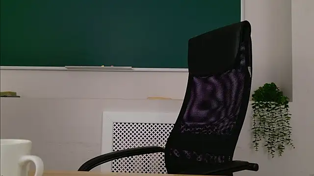 ClaireMathis online show from 03-25-26, 02:45