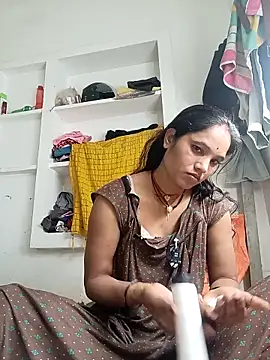 Snapshot of Cuty_tanya chatting on 02-24-26, 07:12 Cuty tanya online show from 02-24-26, 07:12