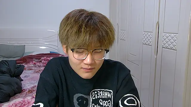 KK-cuteboy online show from 02-05-26, 03:55