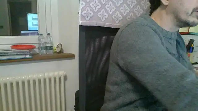 Kawayleo online show from 12-17-25, 04:35