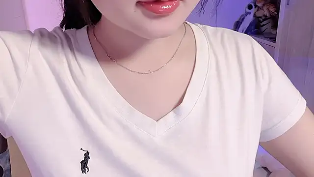 Snapshot of BeChinh_Lee chatting on 06-19-26, 05:45 BeChinh Lee online show from 06-19-26, 05:45