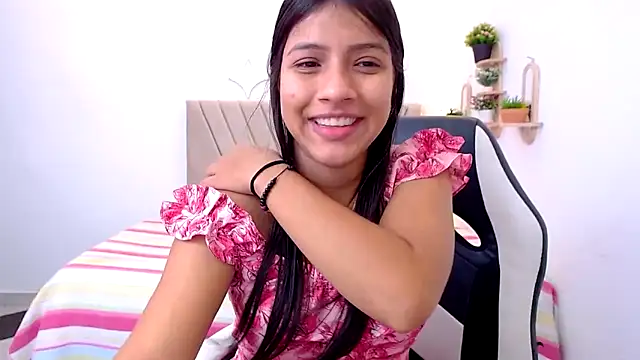 zara cute online show from 05-14-26, 12:12