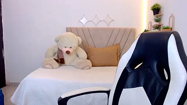zara cute online show from 07-11-26, 12:08