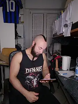 Snapshot of BeppeRagnar chatting on 03-29-26, 08:25 BeppeRagnar online show from 03-29-26, 08:25