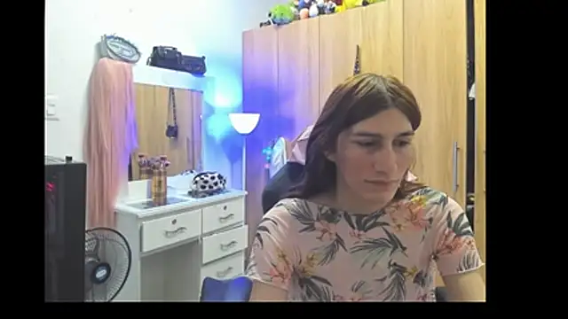 Pride couple online show from 07-11-26, 08:00