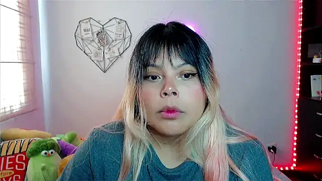 EllieMoonX online show from 02-11-26, 08:25