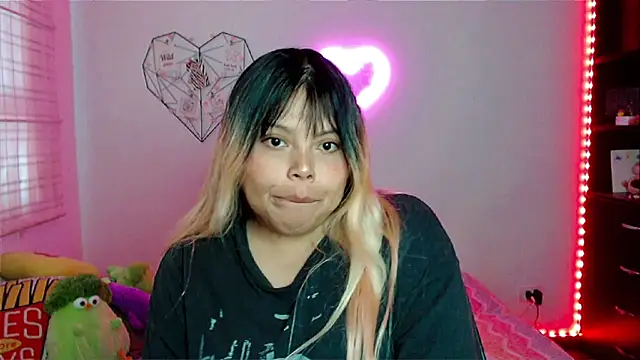 EllieMoonX online show from 02-19-26, 10:50