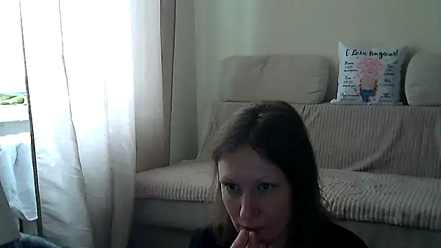 Snapshot of Tavriona chatting on 02-17-26, 06:21 Tavriona online show from 02-17-26, 06:21