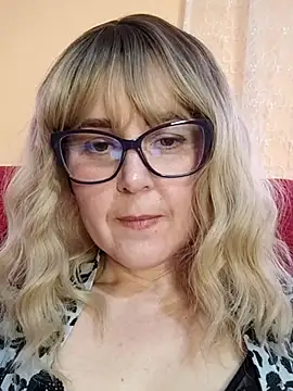 Amelialove42 online show from 05-05-26, 03:20