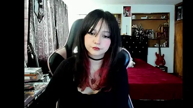 Maki Zein  online show from 04-07-26, 08:42