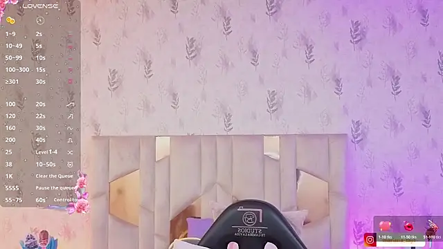 MARIANA TAY1 online show from 04-12-26, 03:11