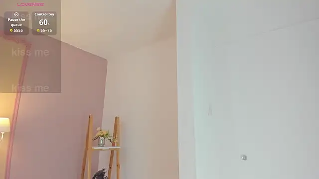  naylaa  online show from 03-31-26, 11:05