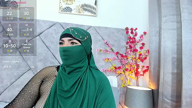  naylaa  online show from 04-21-26, 03:02