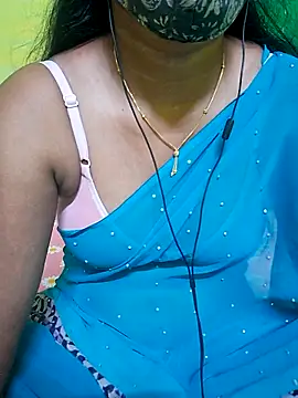 Snapshot of tamil_kanaka chatting on 03-20-26, 03:39 tamil kanaka online show from 03-20-26, 03:39