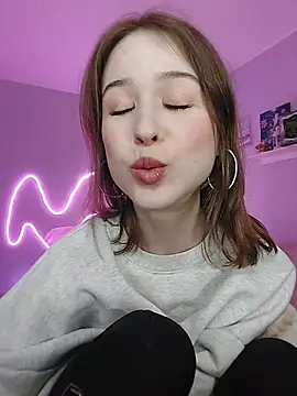 Snapshot of Stacey_Will chatting on 05-04-26, 08:27 Stacey Will online show from 05-04-26, 08:27