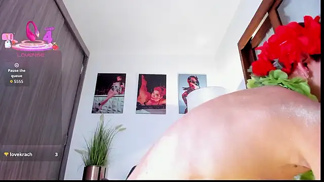 Snapshot of Alice_Barry chatting on 02-04-26, 12:16 Alice Barry online show from 02-04-26, 12:16