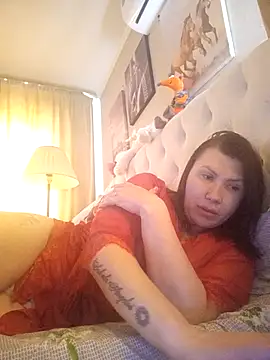 Snapshot of Ambika_beauty chatting on 04-24-26, 05:10 Ambika beauty online show from 04-24-26, 05:10
