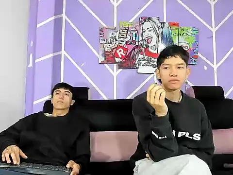 heyy noah11 online show from 05-26-26, 01:18