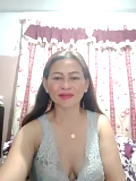 Snapshot of merr_ann123 chatting on 06-15-26, 08:22 merr ann123 online show from 06-15-26, 08:22