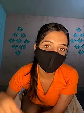 Snapshot of deepikaa_aroraa chatting on 11-05-25, 03:34 deepikaa aroraa online show from 11-05-25, 03:34