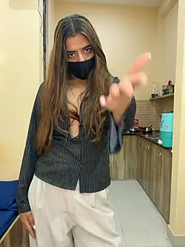 Snapshot of deepikaa_aroraa chatting on 03-07-26, 09:28 deepikaa aroraa online show from 03-07-26, 09:28