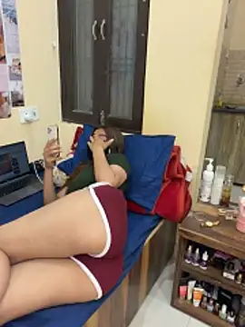 Snapshot of deepikaa_aroraa chatting on 03-12-26, 02:23 deepikaa aroraa online show from 03-12-26, 02:23