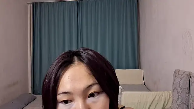 Snapshot of Lyndasilk chatting on 07-12-26, 03:58 Lyndasilk online show from 07-12-26, 03:58