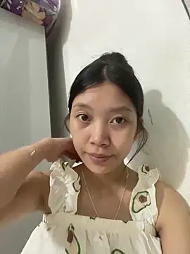linh-lan1 online show from 06-15-26, 03:03