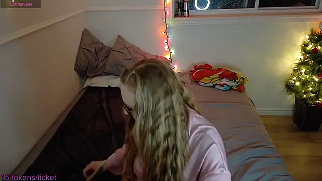 Pattyworld69 online show from 12-19-25, 05:03