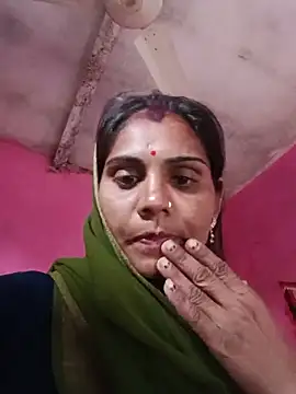 Snapshot of Munmun_7 chatting on 06-02-26, 02:13 Munmun 7 online show from 06-02-26, 02:13