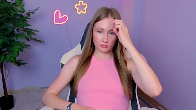 EllyColins online show from 07-05-26, 04:30