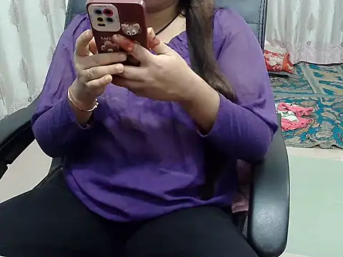 Snapshot of SexyRani2000 chatting on 06-17-26, 03:57 SexyRani2000 online show from 06-17-26, 03:57