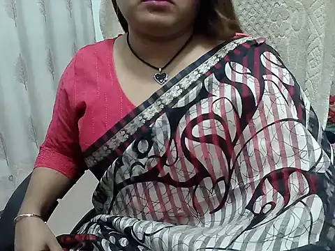 Snapshot of SexyRani2000 chatting on 06-19-26, 06:56 SexyRani2000 online show from 06-19-26, 06:56