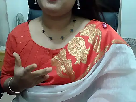 Snapshot of SexyRani2000 chatting on 06-24-26, 06:29 SexyRani2000 online show from 06-24-26, 06:29
