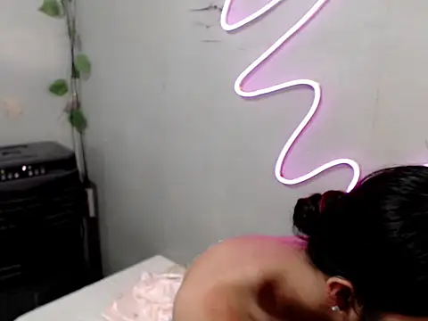 miatrixs online show from 03-27-26, 12:49