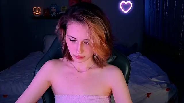 Keti moon online show from 06-12-26, 07:57