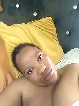 Snapshot of CaramelBoootie chatting on 04-05-26, 07:16 CaramelBoootie online show from 04-05-26, 07:16