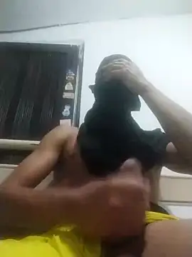 Snapshot of JR777xxx chatting on 02-11-26, 05:56 JR777xxx online show from 02-11-26, 05:56