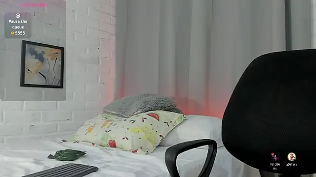 Snapshot of MATEO_HUNTER chatting on 01-07-26, 03:20 MATEO HUNTER online show from 01-07-26, 03:20