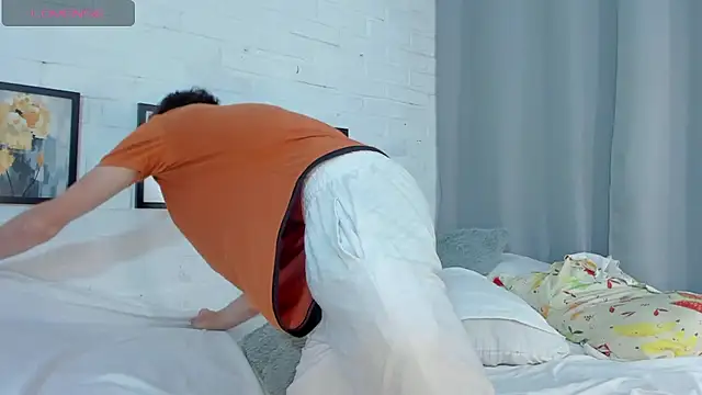 Snapshot of MATEO_HUNTER chatting on 01-19-26, 01:42 MATEO HUNTER online show from 01-19-26, 01:42